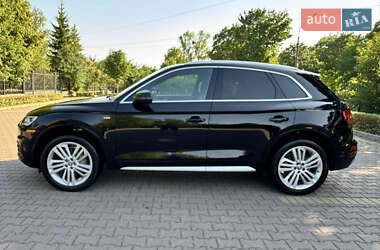 Позашляховик / Кросовер Audi Q5 2018 в Києві