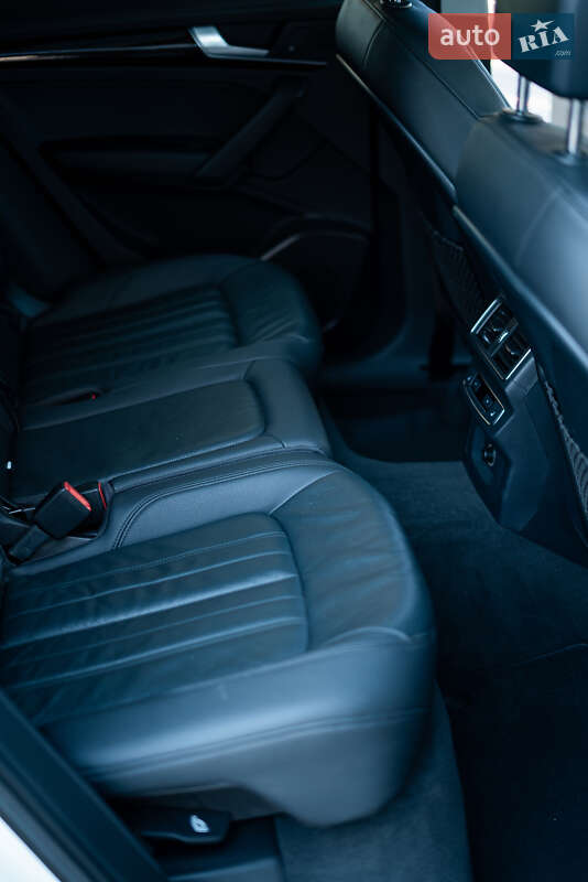 Внедорожник / Кроссовер Audi Q5 2017 в Львове фото 5 Внедорожник / Кроссовер Audi Q5 2017 в Львове