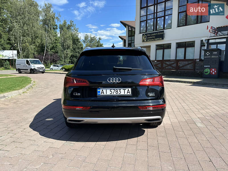 Внедорожник / Кроссовер Audi Q5 2017 в Киеве