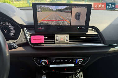 Внедорожник / Кроссовер Audi Q5 2021 в 