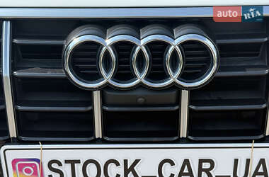 Внедорожник / Кроссовер Audi Q5 2021 в 