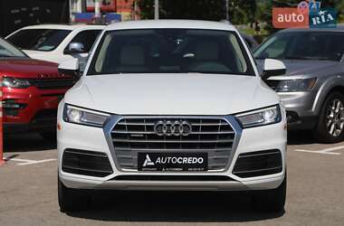Внедорожник / Кроссовер Audi Q5 2019 в 