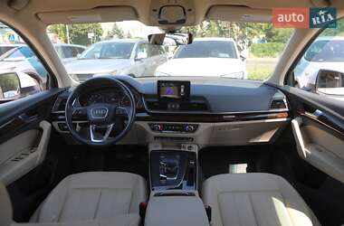 Внедорожник / Кроссовер Audi Q5 2019 в 