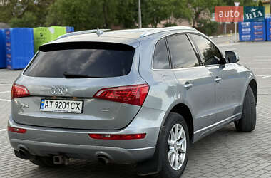Позашляховик / Кросовер Audi Q5 2010 в 