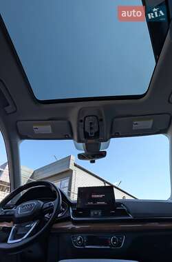 Позашляховик / Кросовер Audi Q5 2020 в 