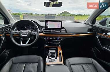Внедорожник / Кроссовер Audi Q5 2022 в 