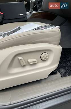 Внедорожник / Кроссовер Audi Q5 2012 в 