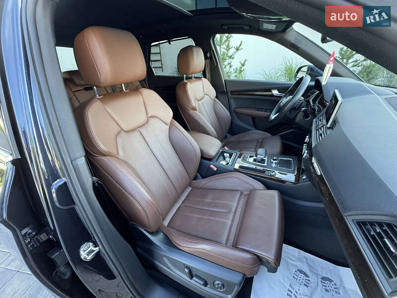Позашляховик / Кросовер Audi Q5 2018 в Луцьку
