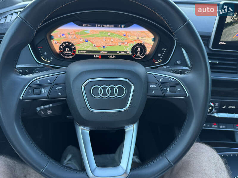 Позашляховик / Кросовер Audi Q5 2018 в Луцьку