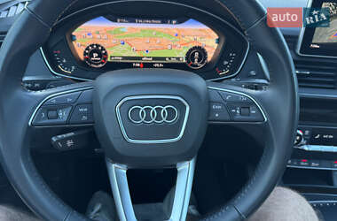 Позашляховик / Кросовер Audi Q5 2018 в 