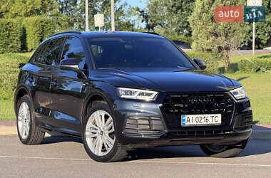 Позашляховик / Кросовер Audi Q5 2017 в 