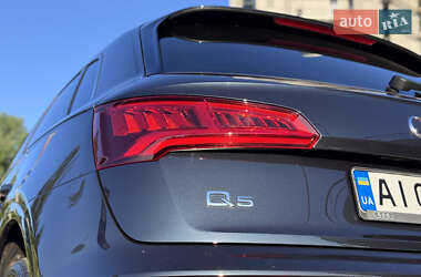 Позашляховик / Кросовер Audi Q5 2017 в 