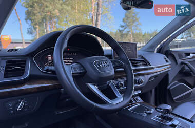 Позашляховик / Кросовер Audi Q5 2017 в 