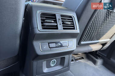 Позашляховик / Кросовер Audi Q5 2017 в 