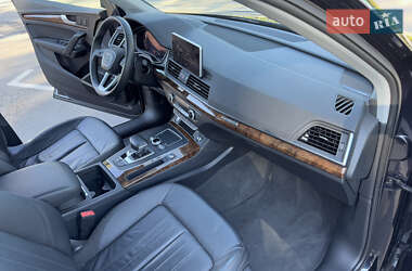Позашляховик / Кросовер Audi Q5 2017 в 