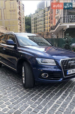 Позашляховик / Кросовер Audi Q5 2016 в 