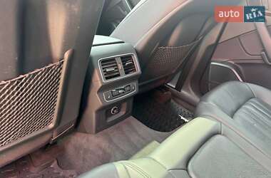 Внедорожник / Кроссовер Audi Q5 2017 в 