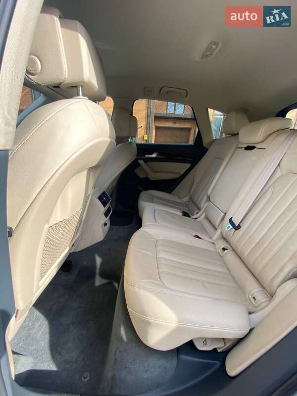 Позашляховик / Кросовер Audi Q5 2018 в Вінниці