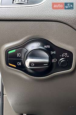 Внедорожник / Кроссовер Audi Q5 2013 в 
