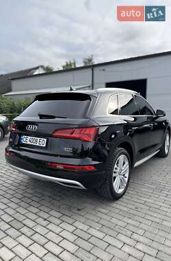 Внедорожник / Кроссовер Audi Q5 2017 в 