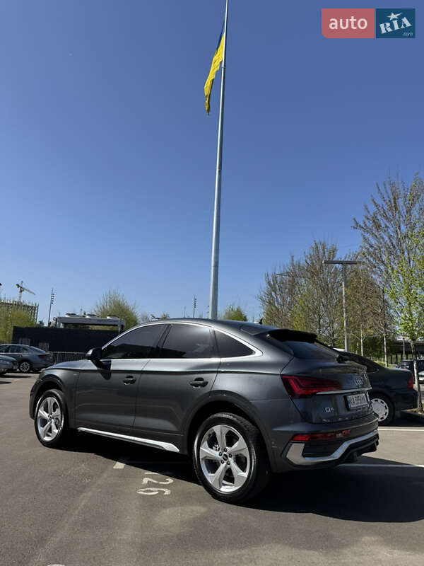 Внедорожник / Кроссовер Audi Q5 2023 в Киеве