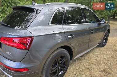 Внедорожник / Кроссовер Audi Q5 2018 в 