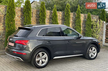 Внедорожник / Кроссовер Audi Q5 2019 в 