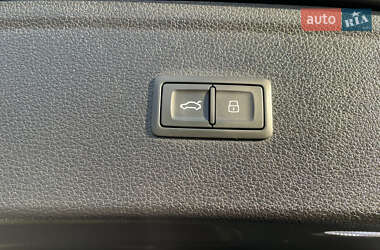 Внедорожник / Кроссовер Audi Q5 2019 в 