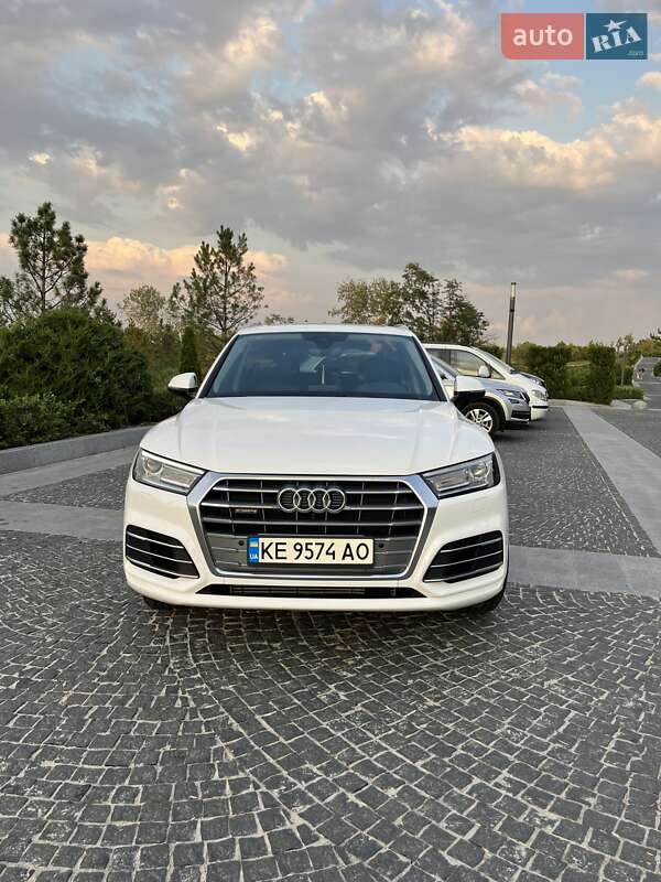 Внедорожник / Кроссовер Audi Q5 2019 в Днепре