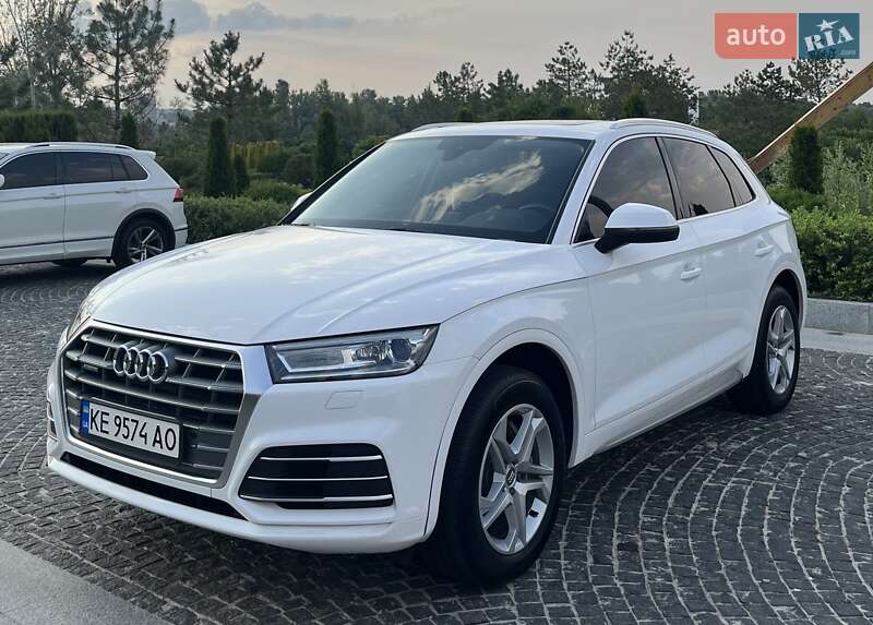 Внедорожник / Кроссовер Audi Q5 2019 в 
