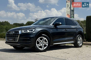 Внедорожник / Кроссовер Audi Q5 2017 в Днепре