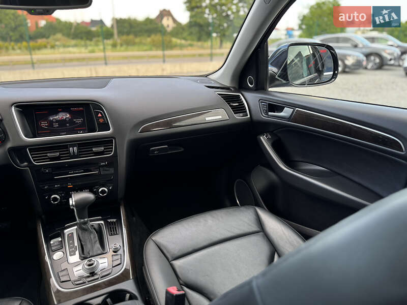 Позашляховик / Кросовер Audi Q5 2014 в Луцьку