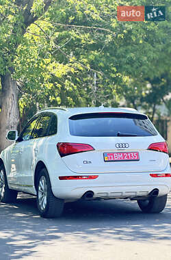 Внедорожник / Кроссовер Audi Q5 2016 в 
