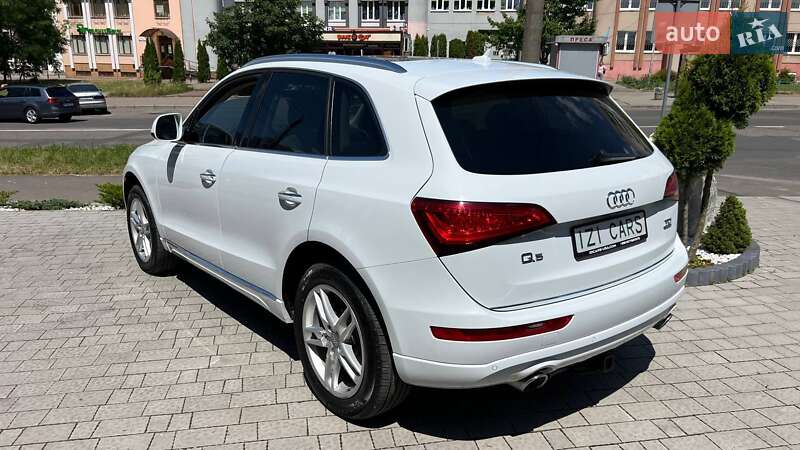 Позашляховик / Кросовер Audi Q5 2015 в Львові