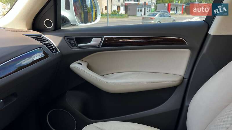 Позашляховик / Кросовер Audi Q5 2015 в Львові