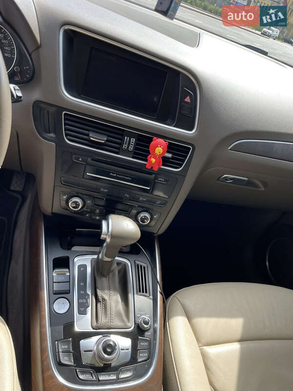 Позашляховик / Кросовер Audi Q5 2013 в Львові