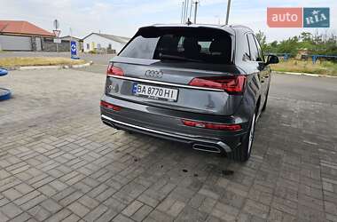 Внедорожник / Кроссовер Audi Q5 2020 в 