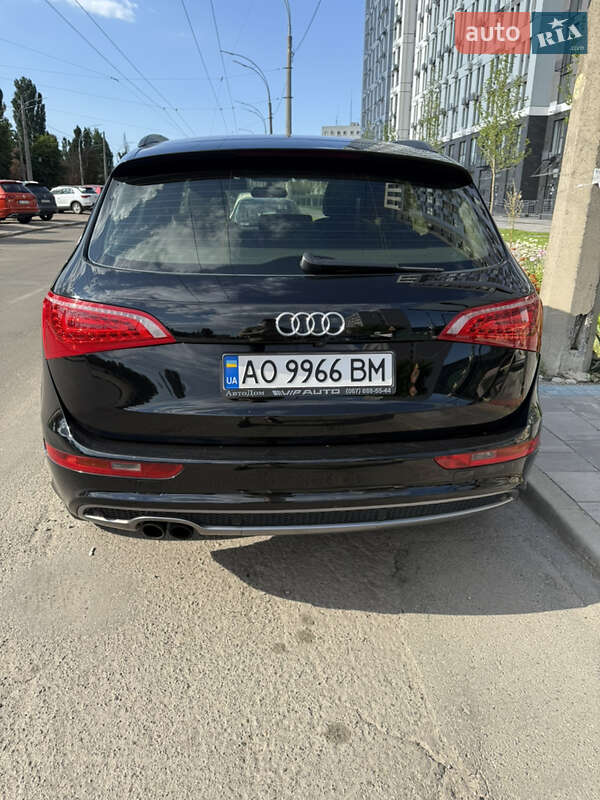 Позашляховик / Кросовер Audi Q5 2011 в Києві