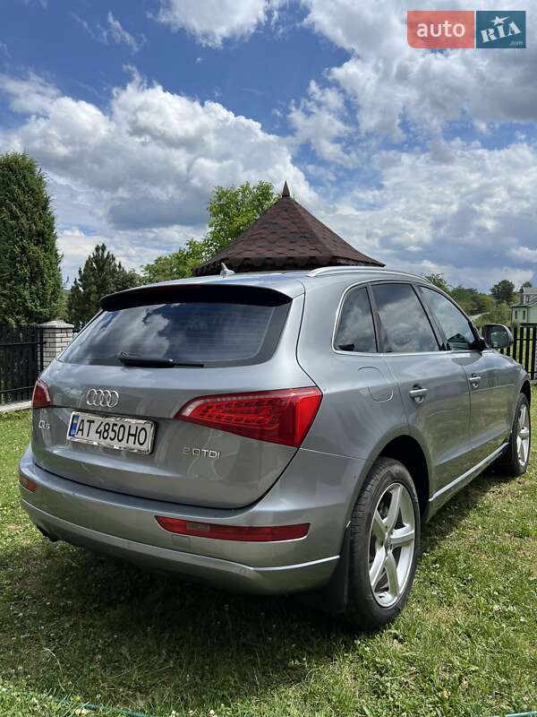 Внедорожник / Кроссовер Audi Q5 2011 в Надворной