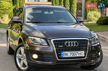 Внедорожник / Кроссовер Audi Q5 2010 в Ровно