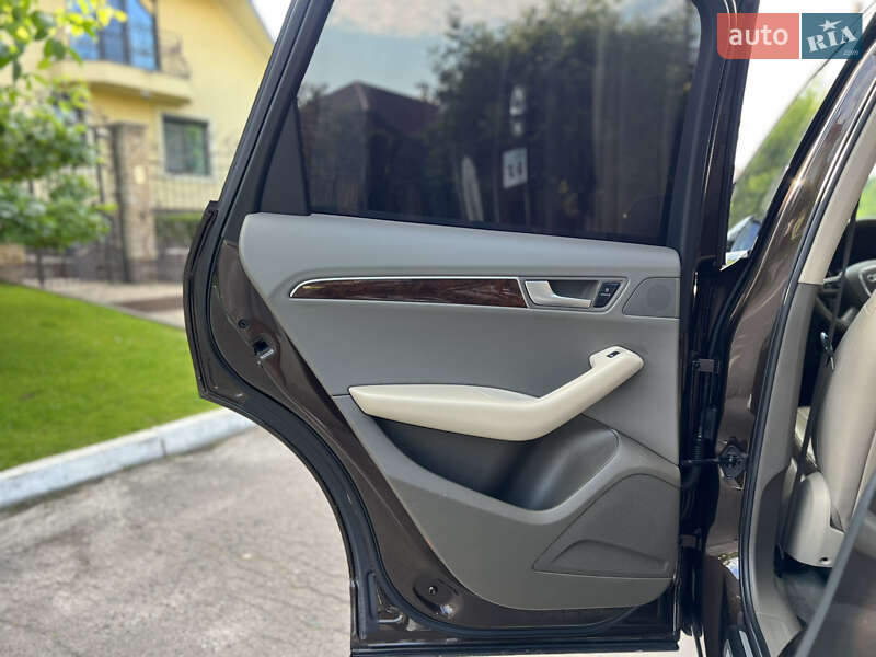 Позашляховик / Кросовер Audi Q5 2010 в Рівному
