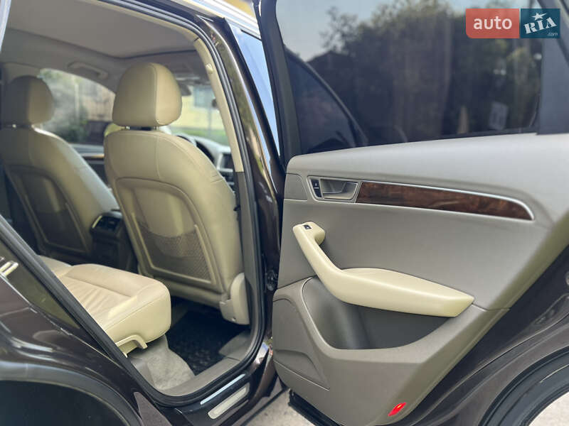 Позашляховик / Кросовер Audi Q5 2010 в Рівному
