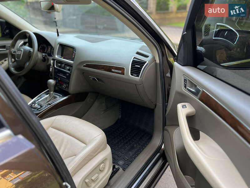Позашляховик / Кросовер Audi Q5 2010 в Рівному
