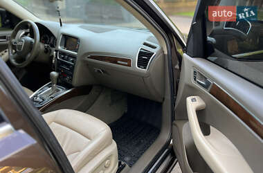 Внедорожник / Кроссовер Audi Q5 2010 в 