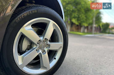 Внедорожник / Кроссовер Audi Q5 2010 в 