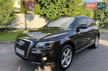 Внедорожник / Кроссовер Audi Q5 2010 в 
