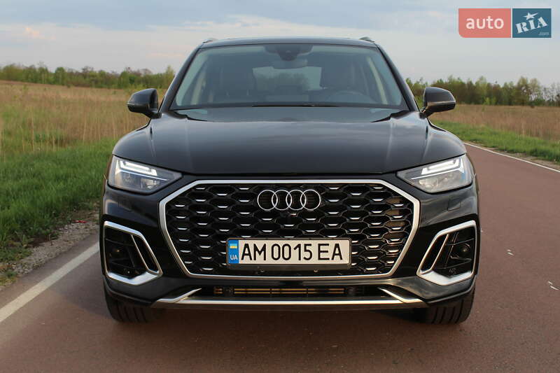 Позашляховик / Кросовер Audi Q5 2021 в Києві