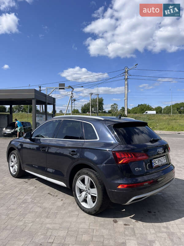 Позашляховик / Кросовер Audi Q5 2019 в Львові