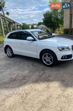Позашляховик / Кросовер Audi Q5 2016 в 