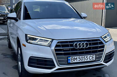 Внедорожник / Кроссовер Audi Q5 2017 в 